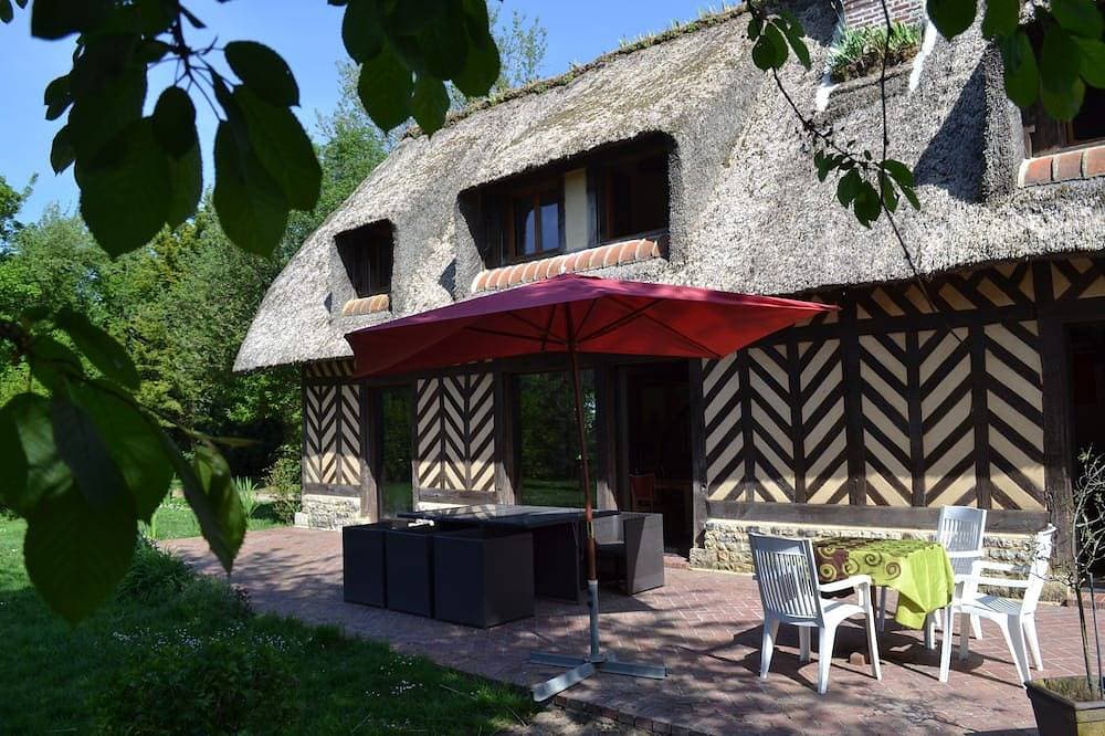 Cottage of the Domaine de la Petitière 1