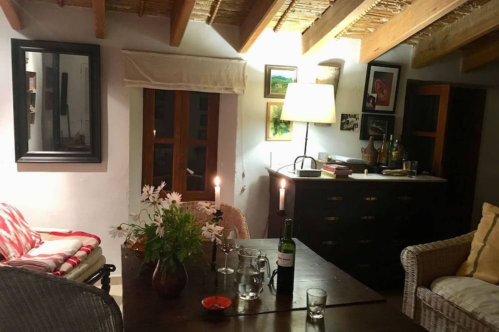 Foto 10 von 30: Rustic finca in a quiet location with pool and panoramic sea and mountain views