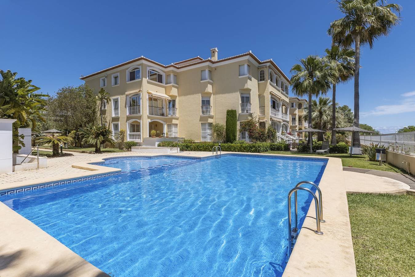 Jardines Del Sol 1