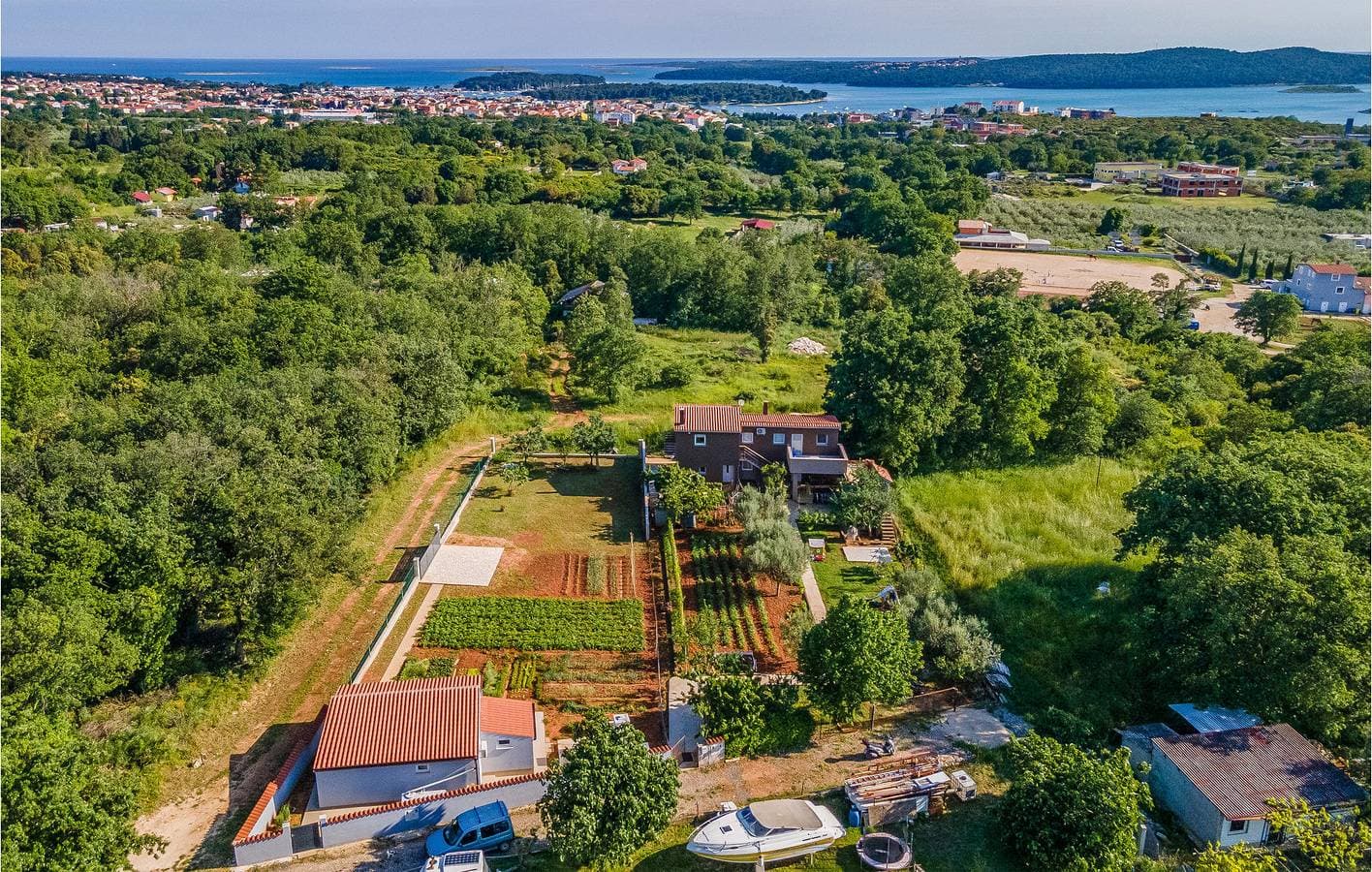 Foto 3 von 36: Gemütliche Ferienwohnung mit Terrasse, WLAN und Parkplatz in der Nähe der Küste von Medulin