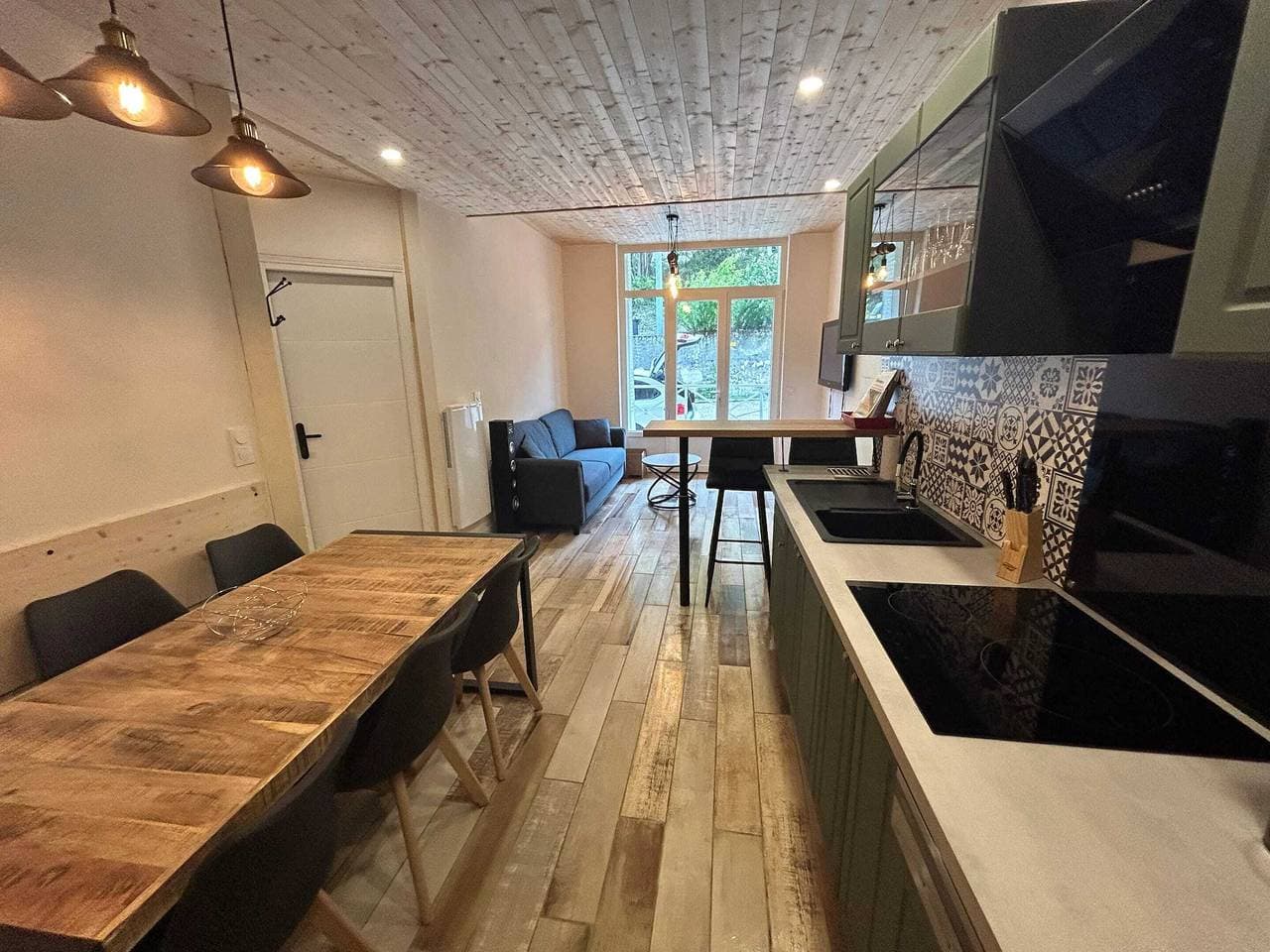 Foto 2 von 30: Charmante Wohnung in Savignac-les-Ormeaux, 56 qm, Balkon