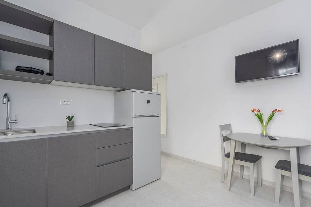 Foto 11 von 18: Ferienwohnung Zrnic IV mit Blick auf die Stadt