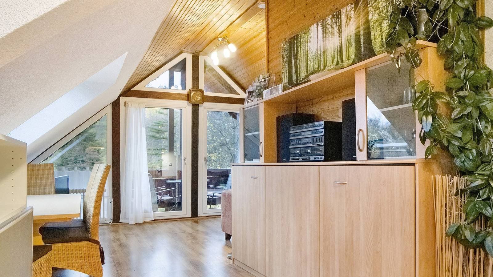 Foto 6 von 31: Ferienwohnung Seeblick mit Balkon und Wlan