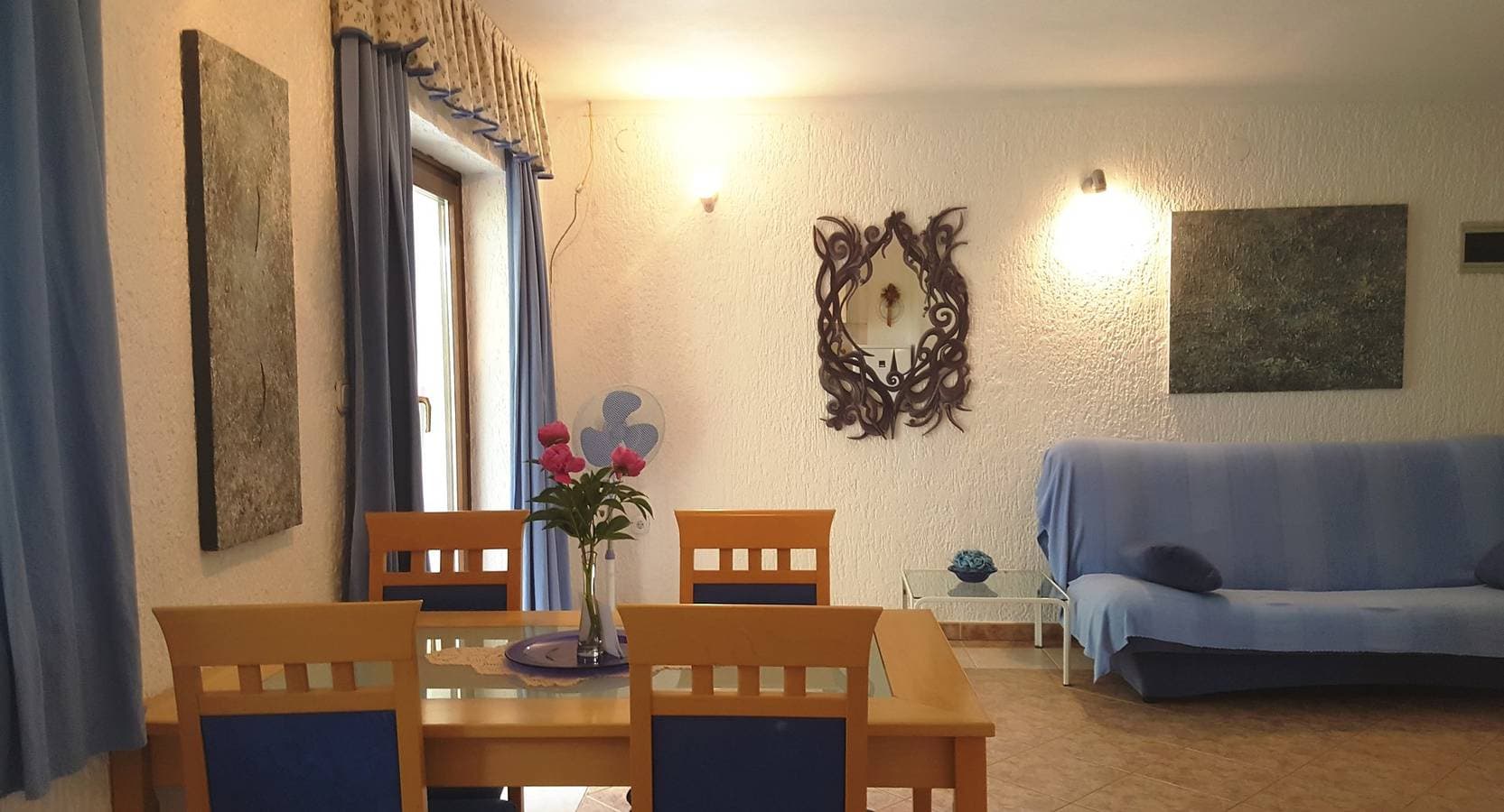 Foto 5 von 18: Two bedroom apartment with large balcony and partial sea view