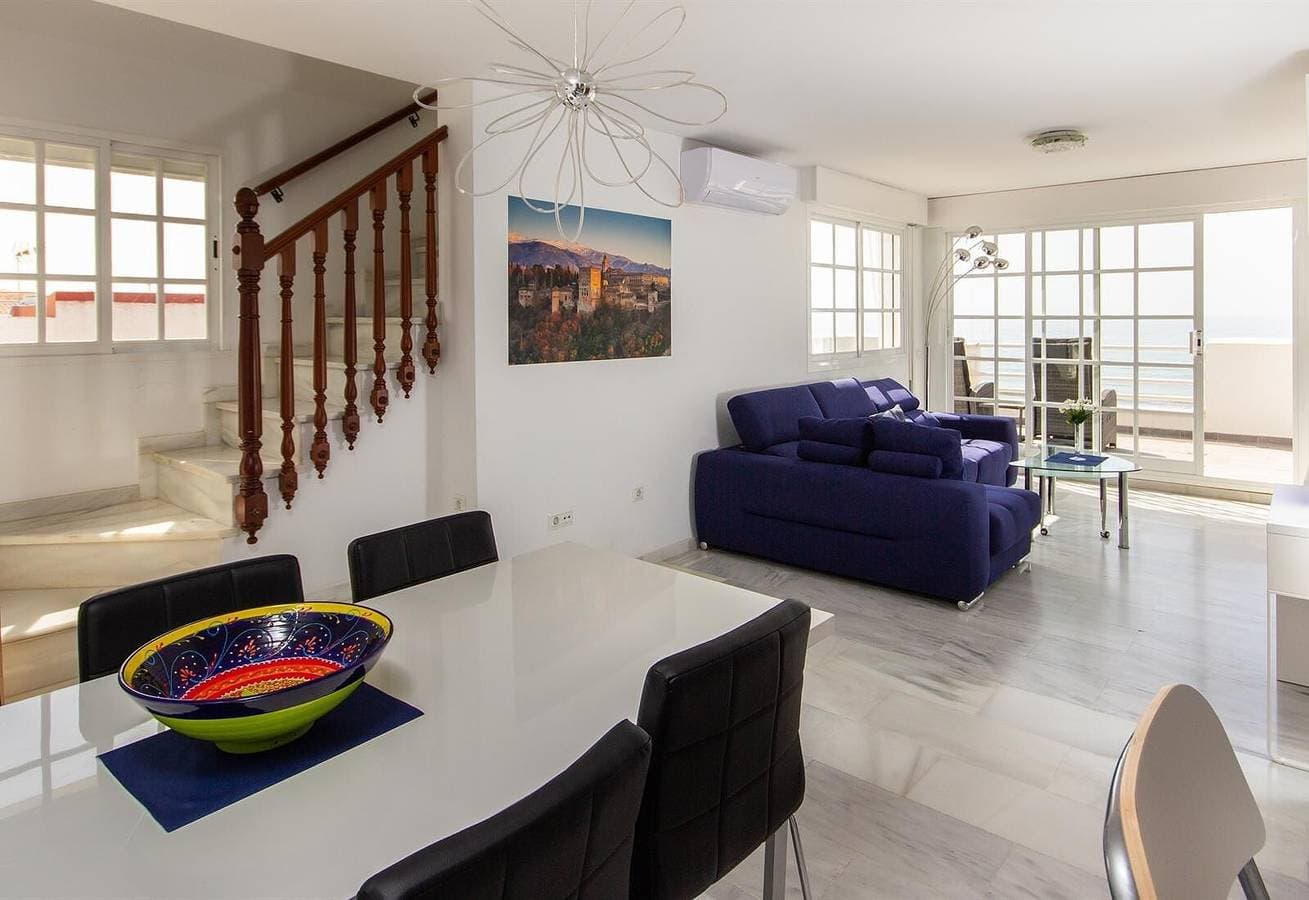 Foto 9 von 31: Ferienwohnung "Schönes renoviertes Penthouse" am Strand mit Meerblick