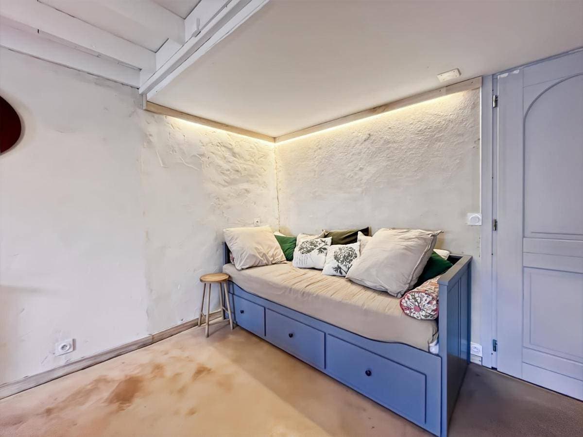 Foto 4 von 34: One-Bedroom Apartment