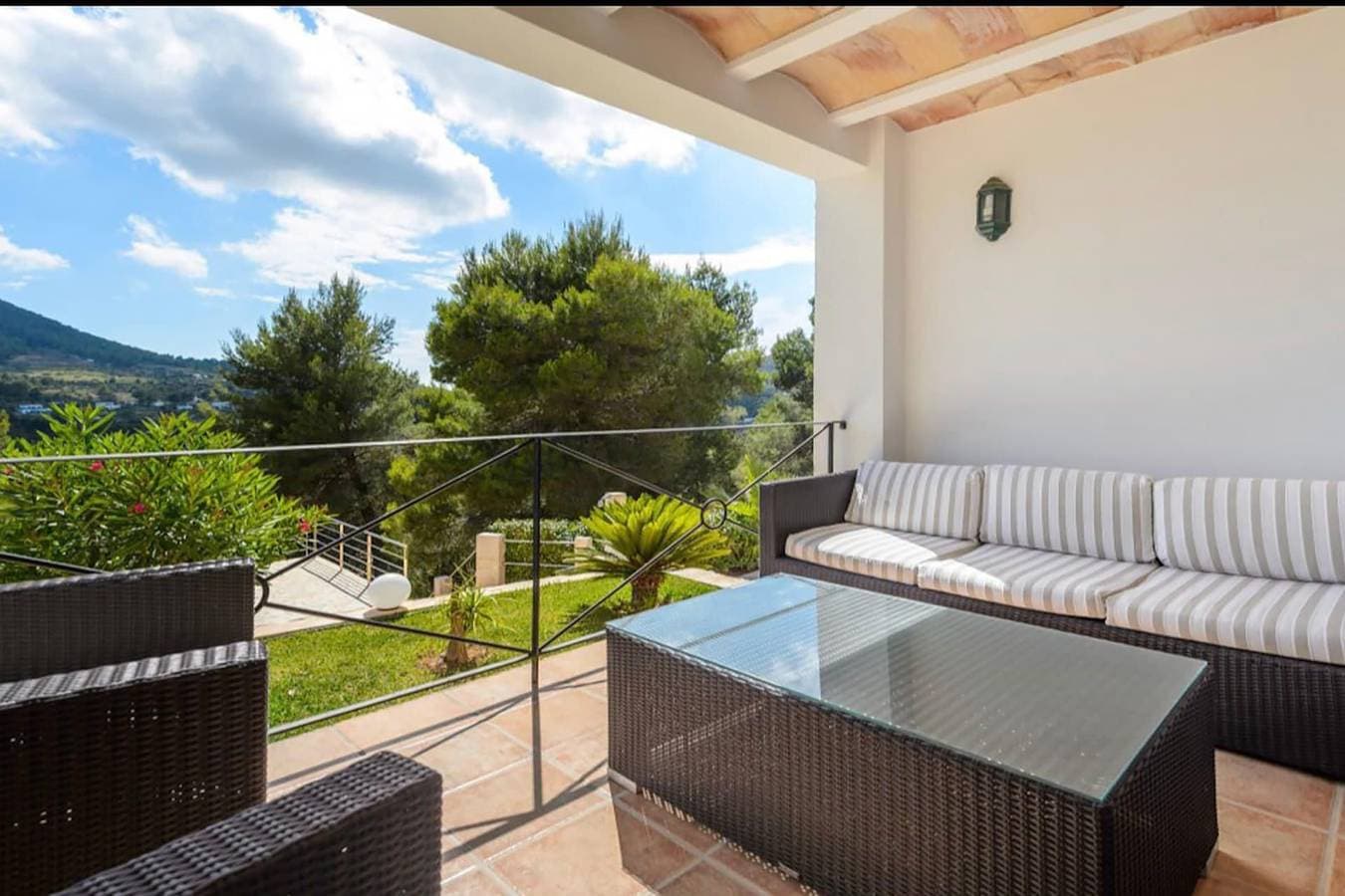 Foto 9 von 22: Villa für 6 Personen mit Balkon