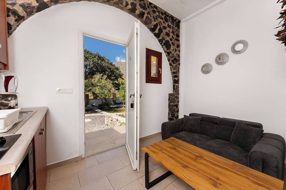 Foto 12 von 17: One bedroom apartment with free car rental (Heated Pool)