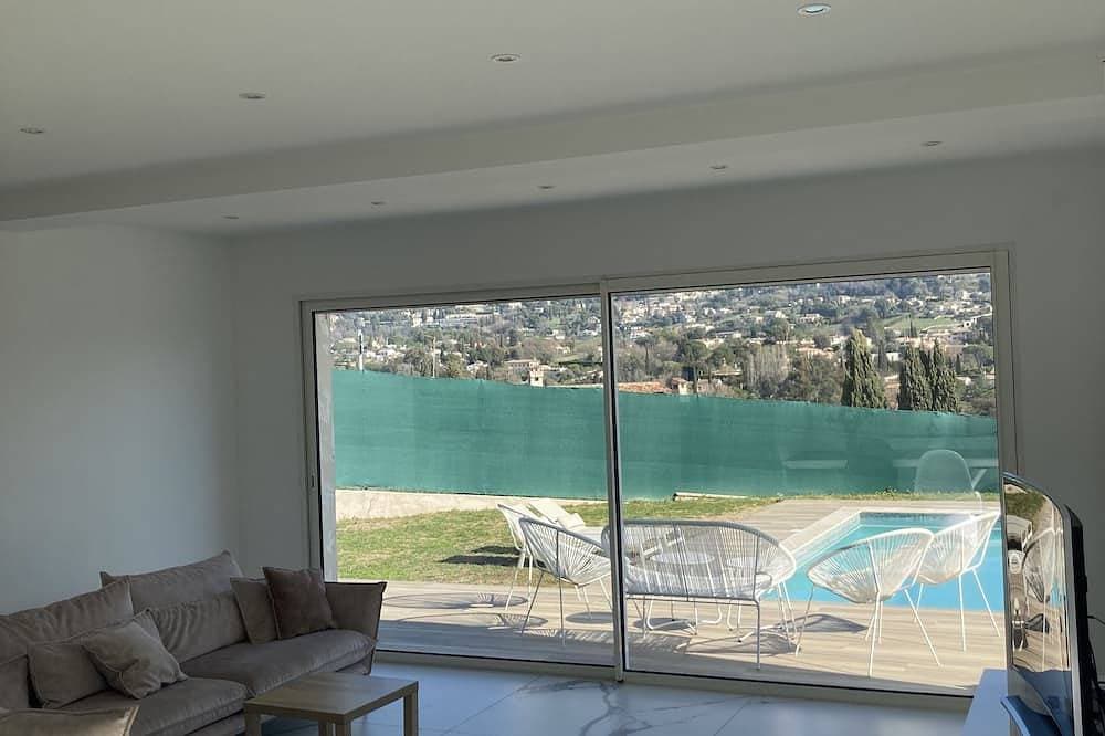 Foto 9 von 30: New villa with pool and view St Paul de Vence