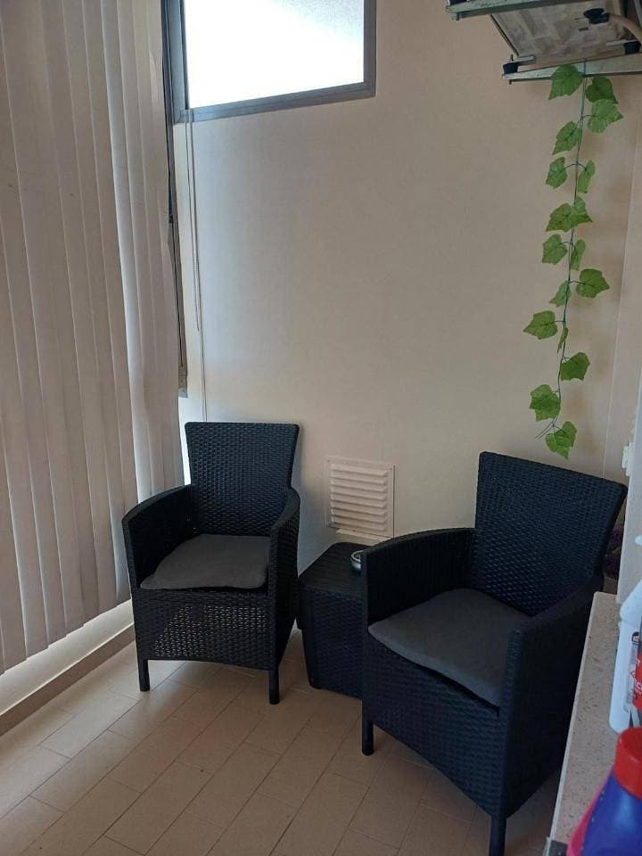 Foto 9 von 72: Three-Bedroom Apartment with Balcony