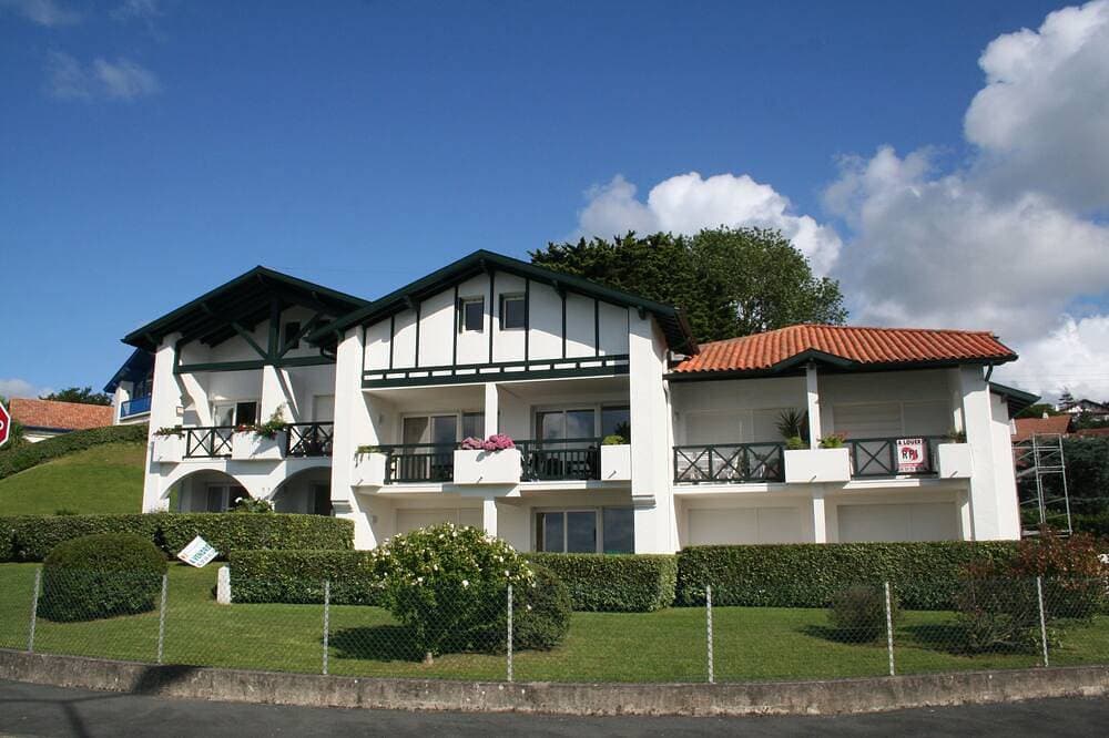 Foto 9 von 24: Apartment mit Meerblick, Blick auf die Festung von Socoa und die Bucht von St Jean de Luz 3 *