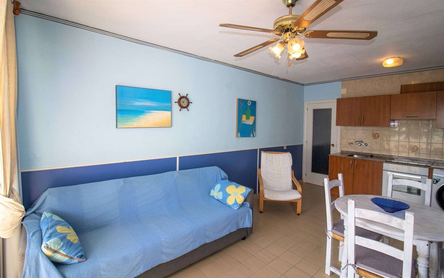 Foto 9 von 18: Apartamento frente al mar con terraza Playa Romana