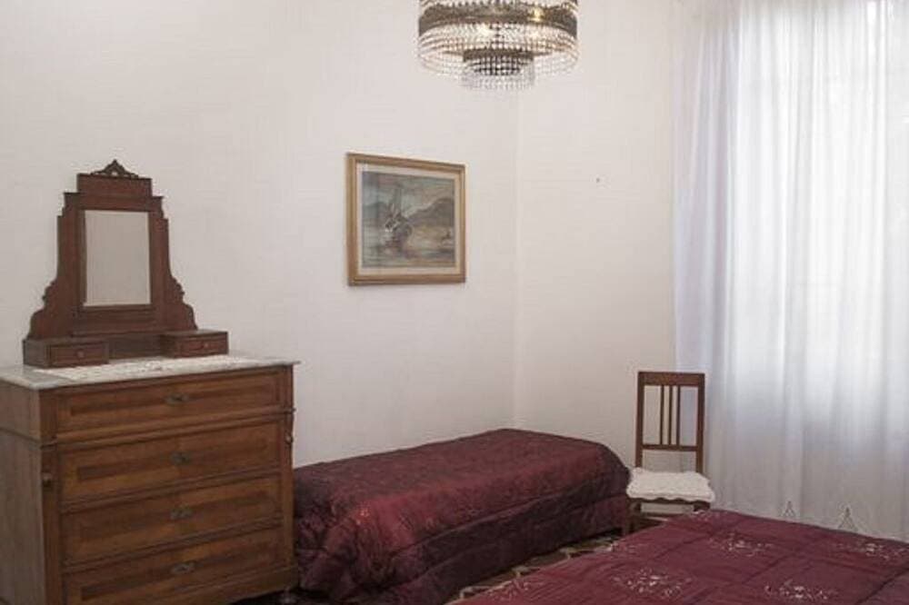 Foto 3 von 30: Schmetterlingshaus. Wohnung in der Villa. Gemeinschaftspool und großer Park