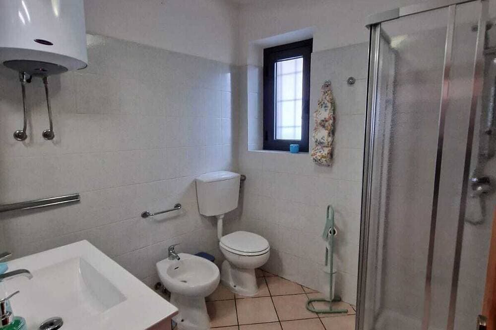 Foto 11 von 30: Casa Vacanze, Stile Campidanese con Tocchi Moderni, a 10 min dal Mare
