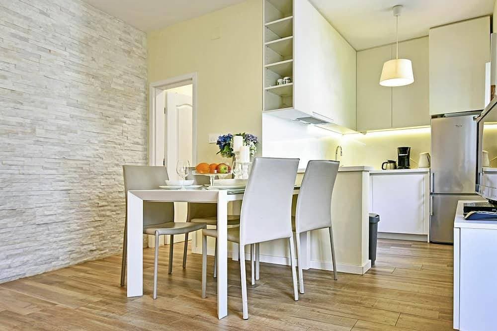 Foto 13 von 30: Schöne Wohnung in einem Ferienhaus für 4 Gäste mit Klimaanlage,  W-Lan, Pool, TV und Terrasse