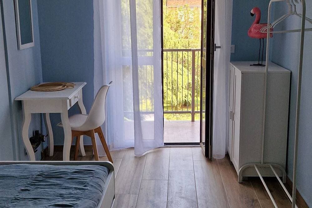 Foto 2 von 30: Enrica apartment, elegant, near the lake historic center free parking
