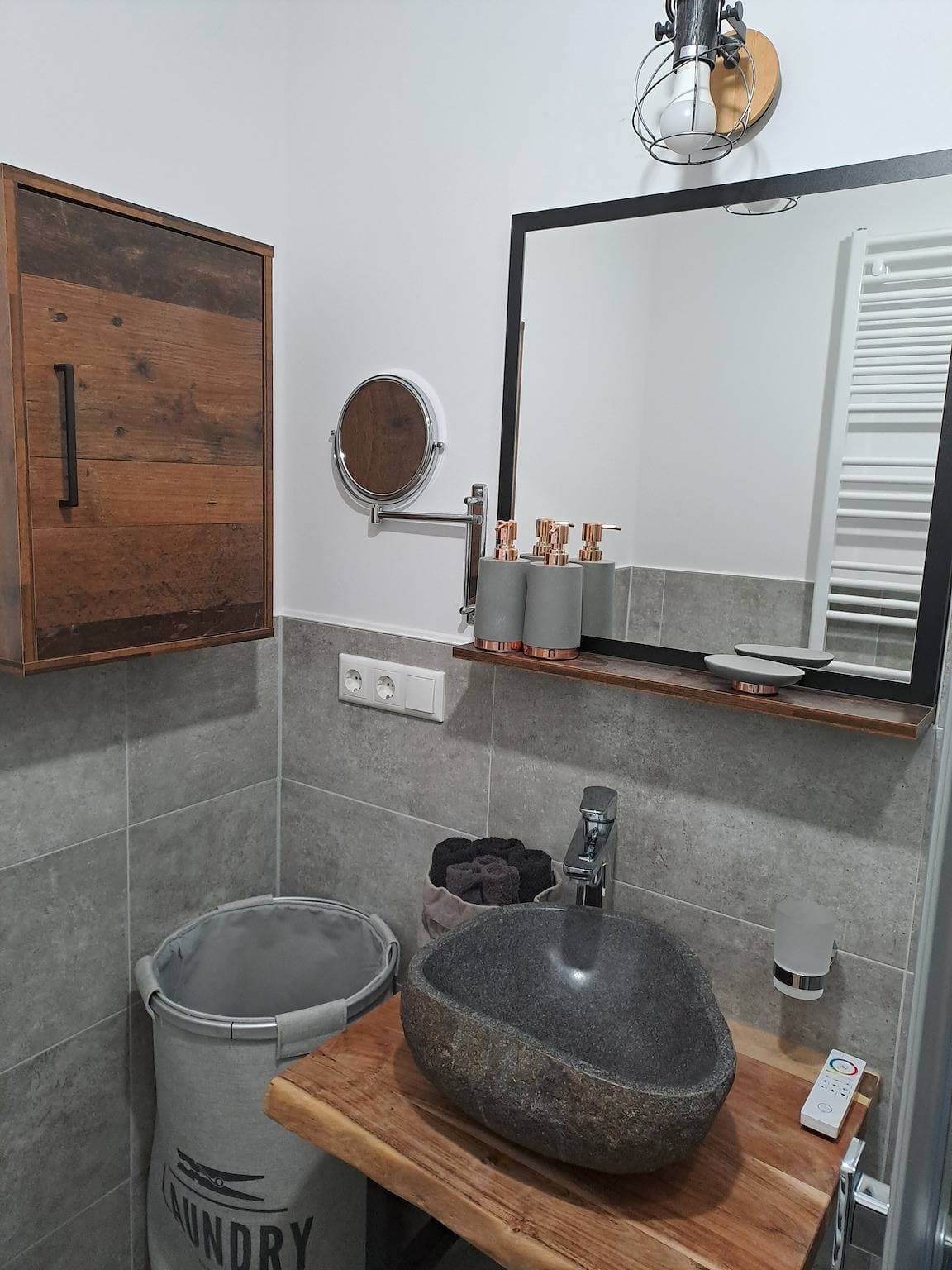 Foto 9 von 25: Ferienwohnung 'Gnadenhof Saale Wittgenstein' mit Gemeinschaftsterrasse, Privatem Garten und Wi-Fi