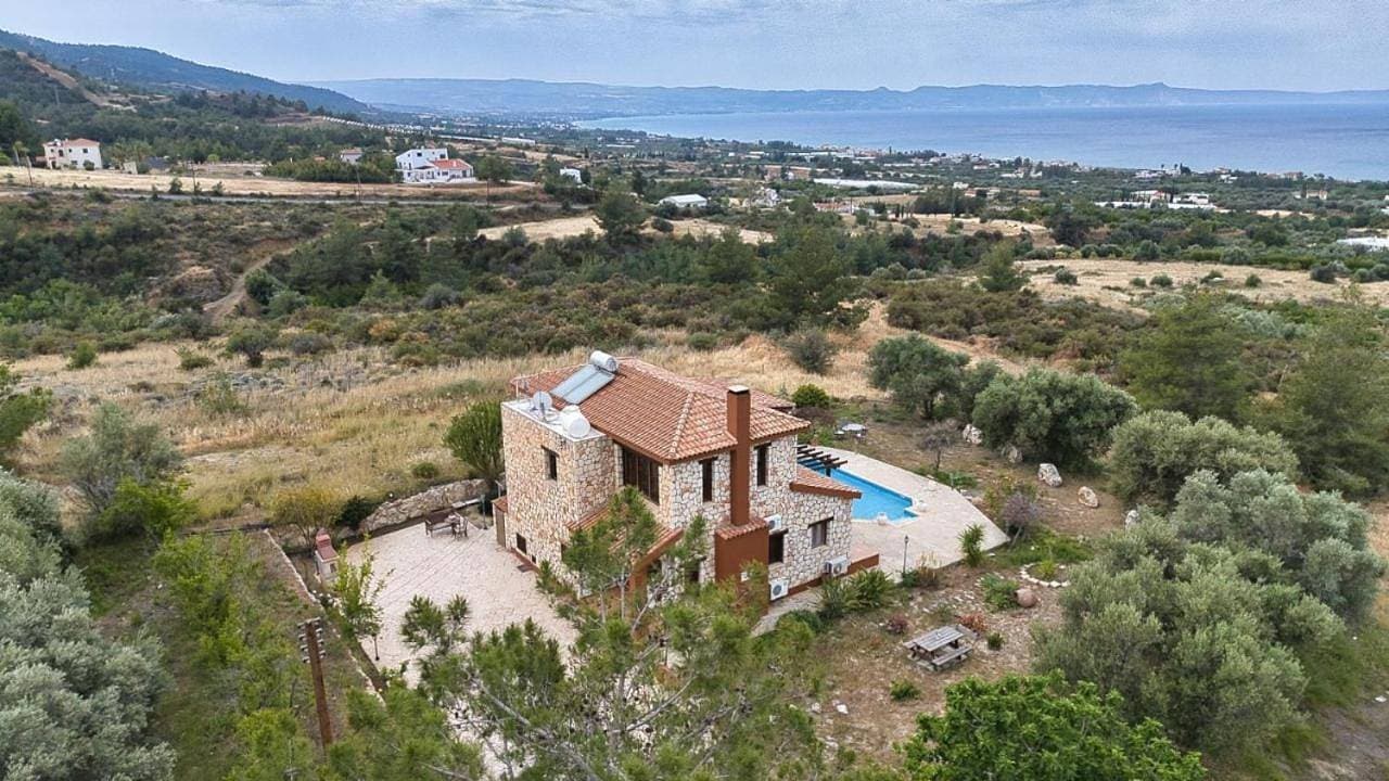 Foto 2 von 27: Kallithea Villa