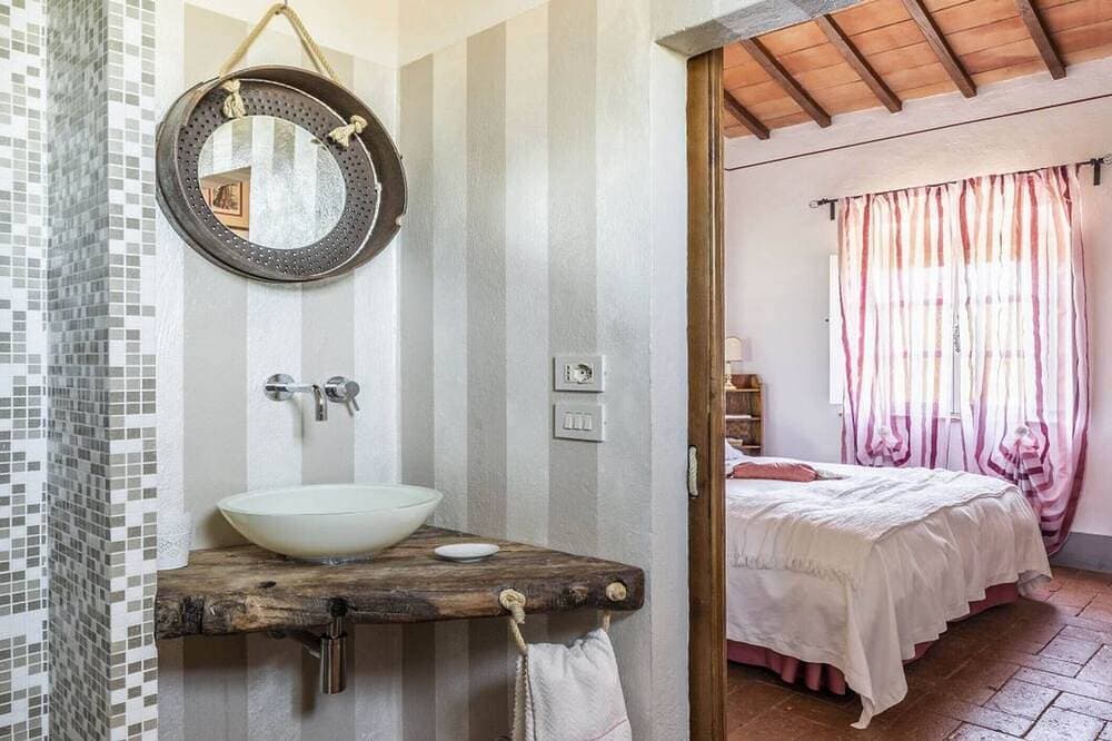 Foto 9 von 29: Schönes Ferienhaus in Castiglione D'orcia mit Privatem Pool und grossem Garten