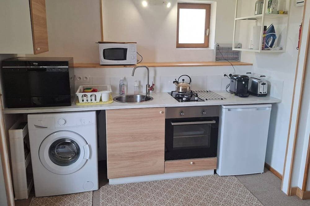 Foto 9 von 14: Stylish 1st floor apartment with heated pool & private jacuzzi, 3 star rated