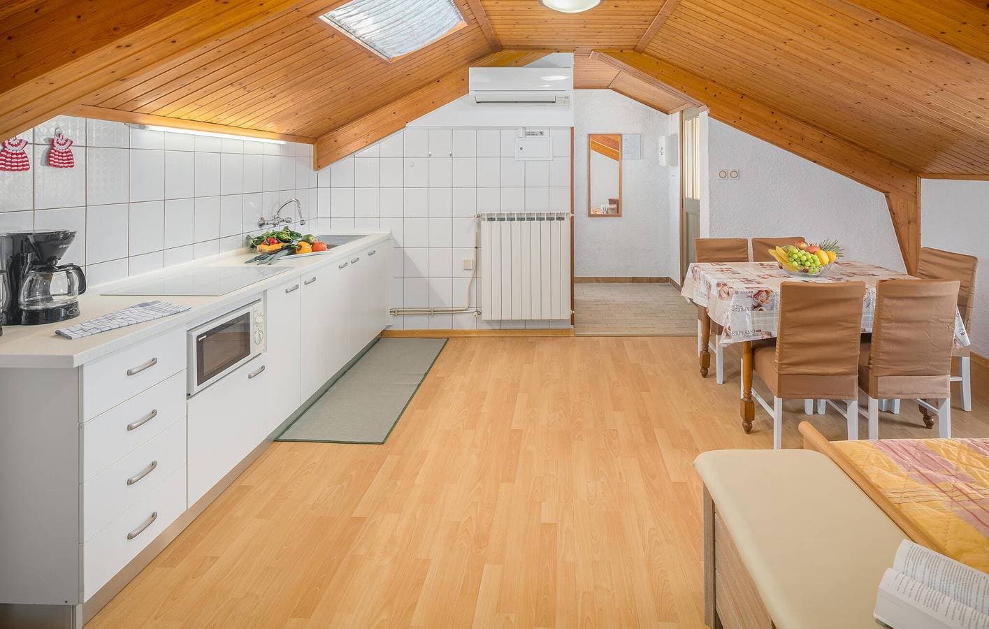 Foto 5 von 21: Urlaub am Meer: Modernes Apartment mit Terrasse und Parkplatz, 200 m vom Strand entfernt