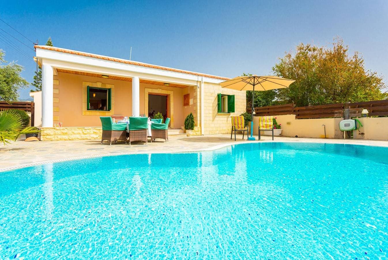 Foto 3 von 34: Villa für 6 Personen mit Meerblick