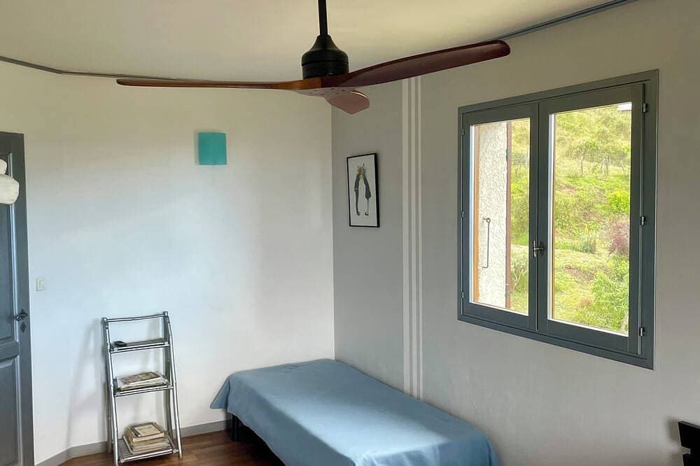 Foto 5 von 30: F3 von 80m², Schwimmbad mit Meer und Bergen Ankunft möglich Woche