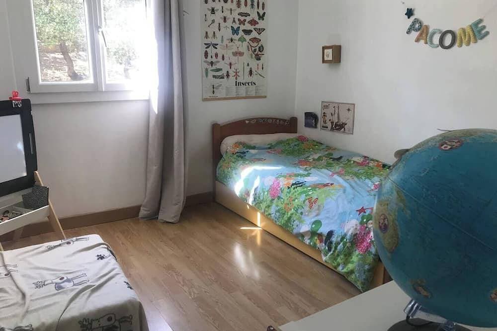 Foto 4 von 26: Large house 15 min from Aix en Provence and 30 min from Marseille and the beaches.