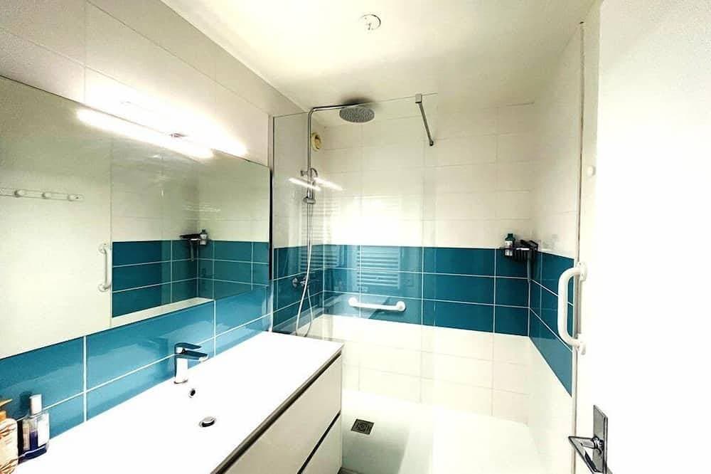Foto 6 von 15: Cozy apartment for 4 people with Wi-Fi, beautiful sea view, Lomener beach 30 m away
