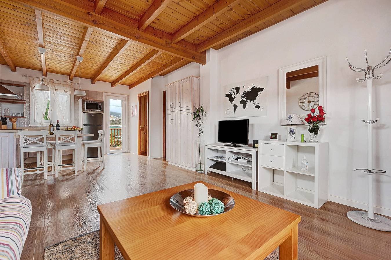 Foto 4 von 33: Chalet las Viñas 2 mit Bergblick, WLAN, Garten & Terrasse