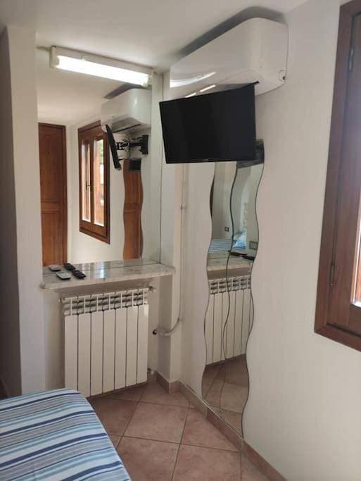 Foto 10 von 16: Two-Bedroom Apartment