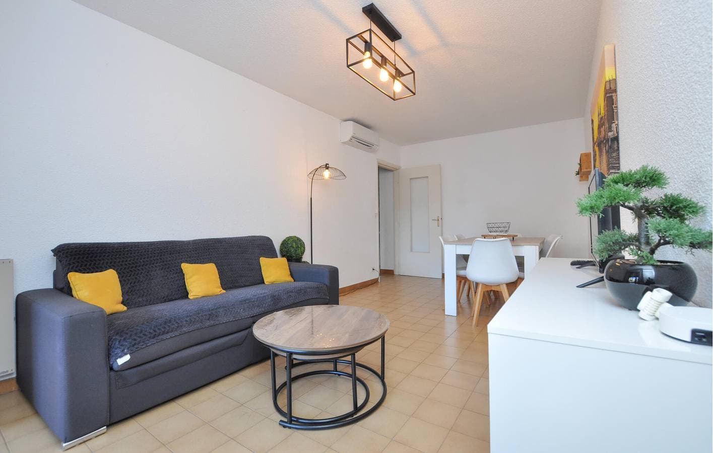 Foto 13 von 20: Modernes Apartment mit Terrasse und Parkplatz, 1,5 km zum Strand