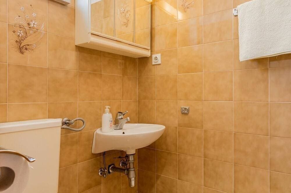 Foto 4 von 13: Studio Appartement mit Balkon und Meerblick Baska Voda, Makarska