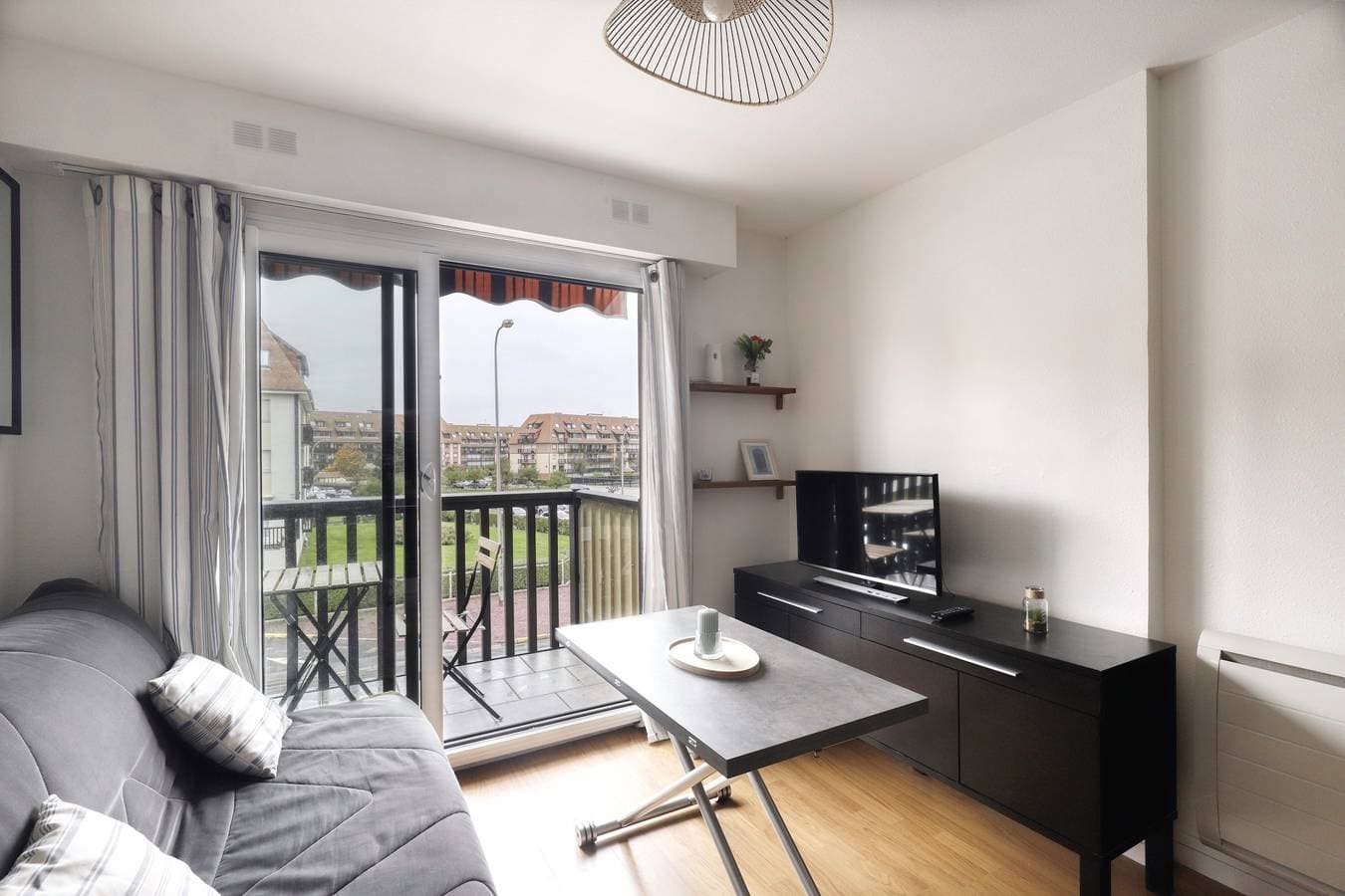 Foto 2 von 13: Ferienwohnung für 4 Personen mit Balkon