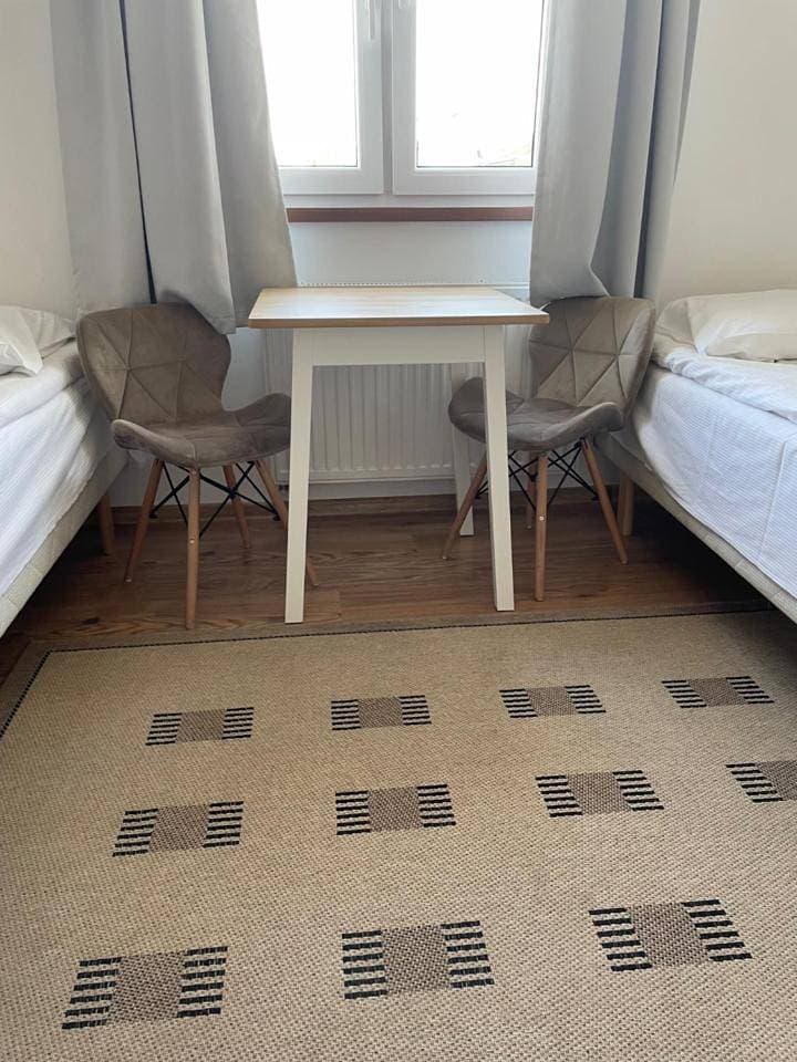 Foto 7 von 10: Double Room with Private Bathroom