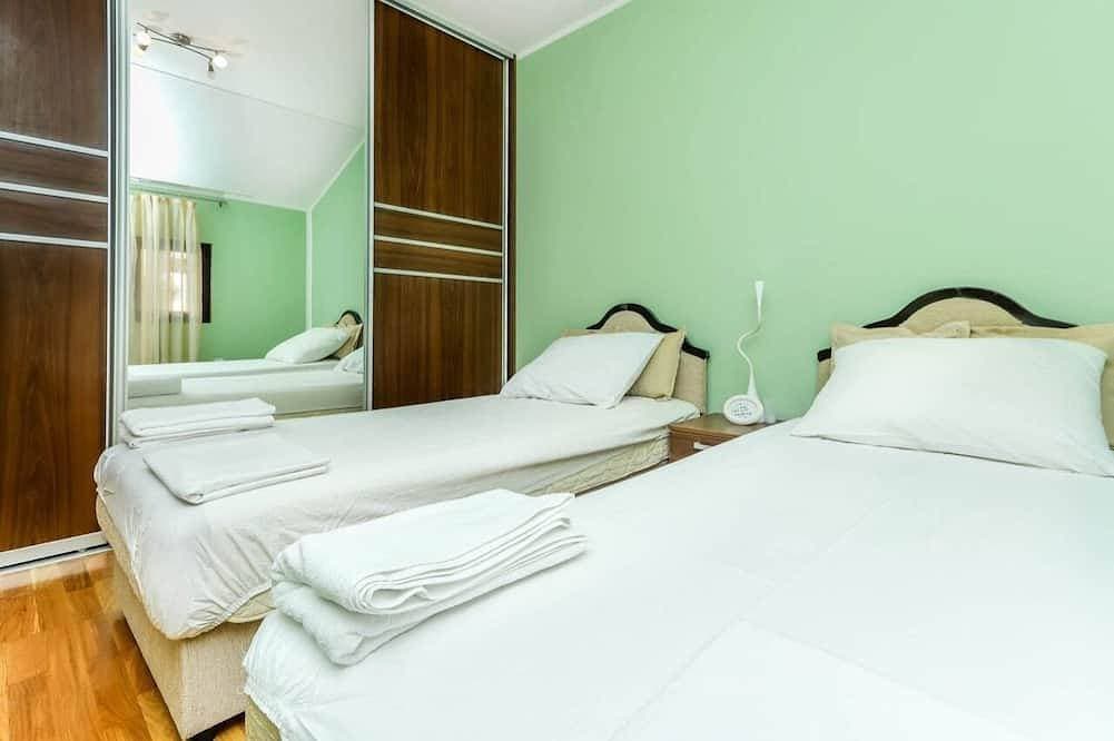 Foto 5 von 24: Das Apartment Sea View ist 70 m² groß und verfügt über ein modernes Design und eine atemberaubende Aussicht.