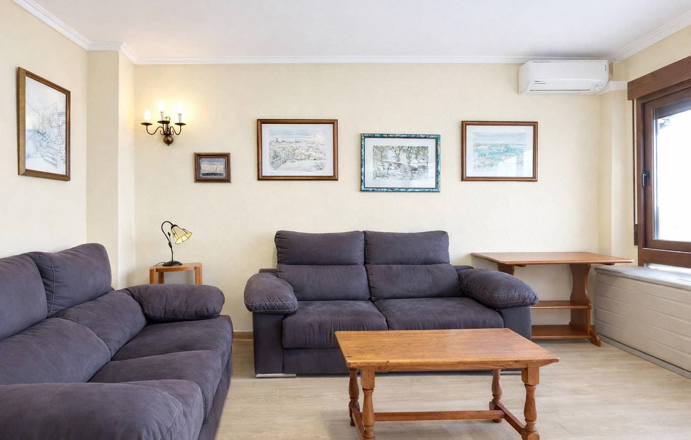 Foto 11 von 22: Gemütlich, 1 km vom Platja de Venècia entfernt: Luftiges Apartment mit 2 Schlafzimmern und Terrasse