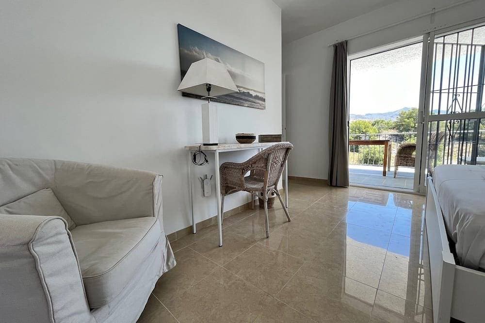 Foto 3 von 24: Villa Avec Piscine 8X4 à Nerja Pour 8 Personnes, Proche de la Plage