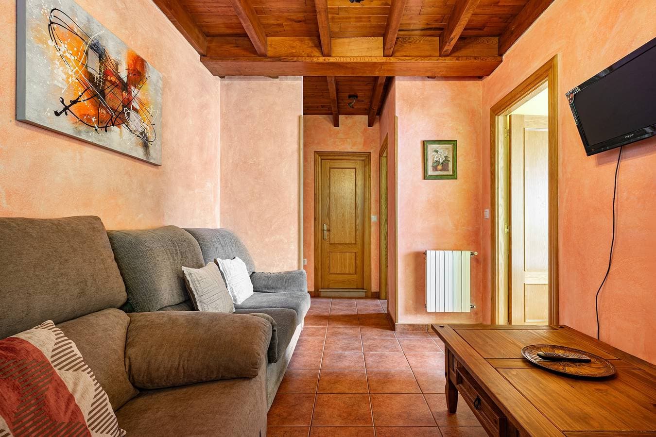 Foto 5 von 22: Ferienwohnung 'Comeya' mit Bergblick, privater Terrasse und Wi-Fi