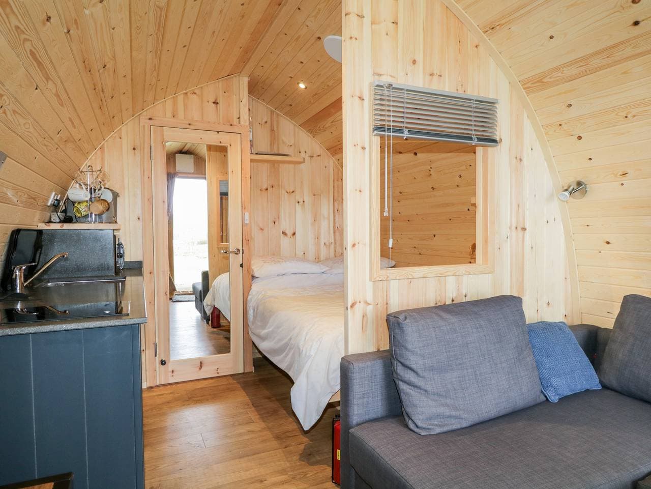 Foto 4 von 21: Hütte für 2 Personen mit Garten