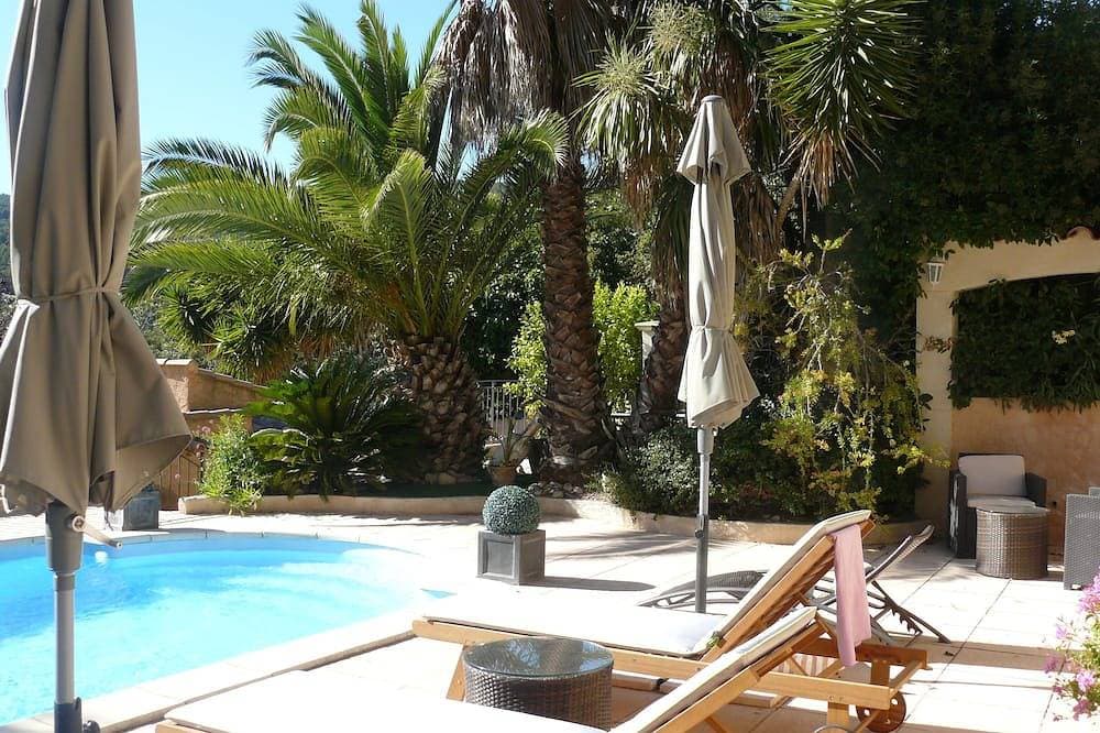 Villa im Erdgeschoss mit Pool 10 Minuten von den Stränden und der Rennstrecke entfernt 1