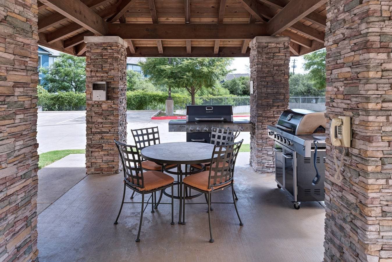 Foto 11 von 17: Hotel für 2 Personen mit Pool