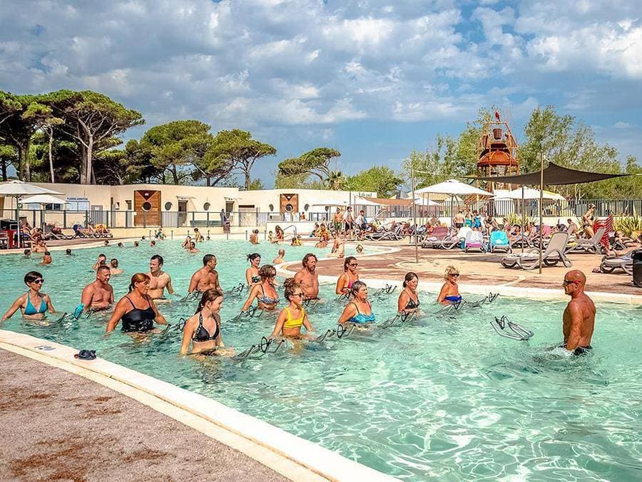 Foto 12 von 51: Camping De Saint Aygulf Plage - Mobilheim 5 personen - 3 Schlafzimmer - 5 Personen