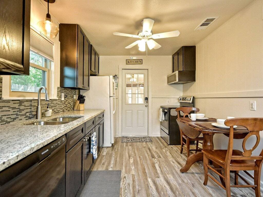 Foto 3 von 25: Experience the ultimate vacation just across from the Schlitterbahn Waterpark