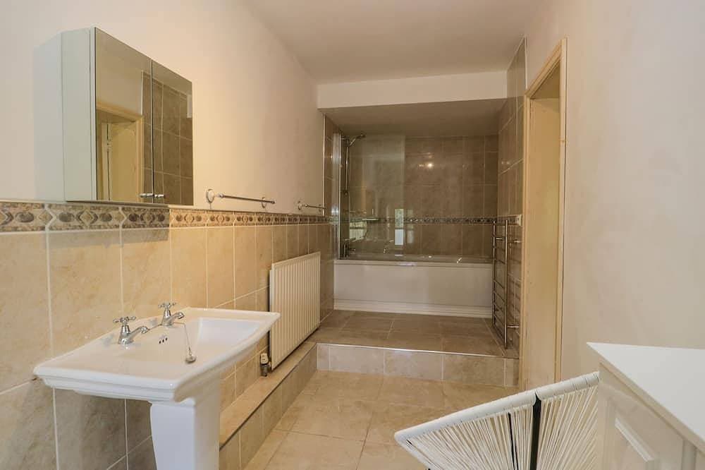 Foto 8 von 30: Millwood Manor, pet friendly, with open fire in Dalton-In-Furness