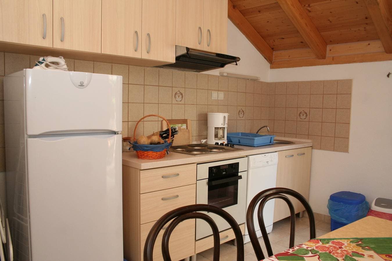 Foto 10 von 19: 1-Zimmer-Ferienwohnung mit Terrasse Vrboska (Hvar) A-4601-c