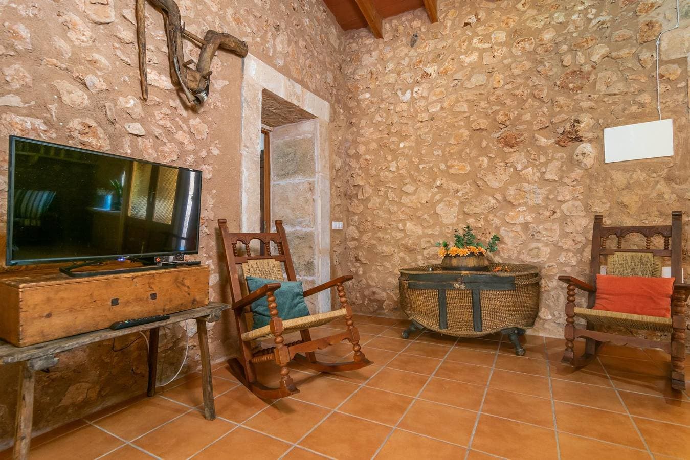 Foto 9 von 40: Lo D'En Creus - Fantastisches Landhaus mit Aufstellpool , perfekt für zwei. Wifi gibt es gratis.