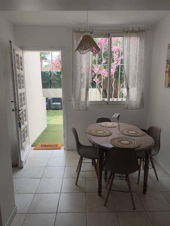 Foto 4 von 10: One-Bedroom Apartment