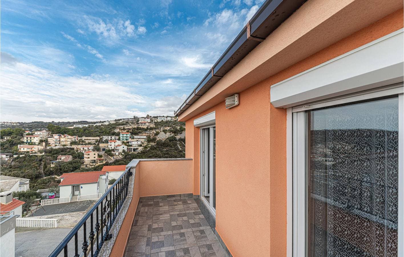 Foto 9 von 18: Apartment mit Meerblick, Terrasse, WLAN und Parkplatz – 1,5 km zum Strand