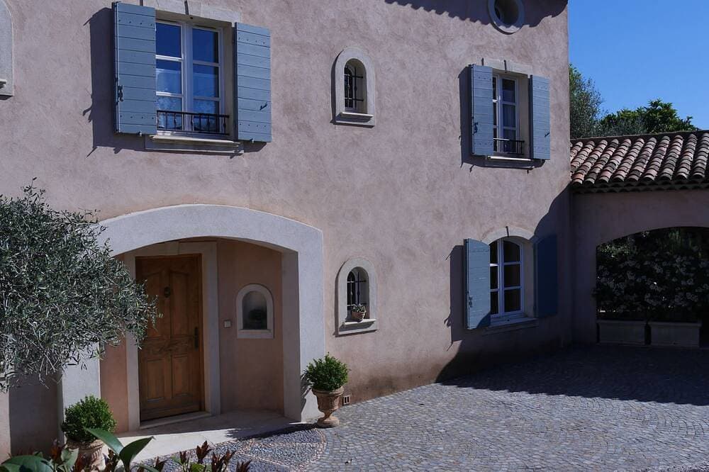 Foto 6 von 28: Flat duplex in Villa  4/6 pers. Near Grasse, Swimming pool, Garden